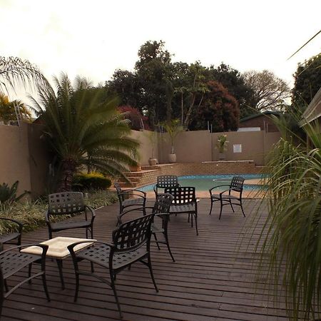 Acacia Guest House Mbombela ภายนอก รูปภาพ