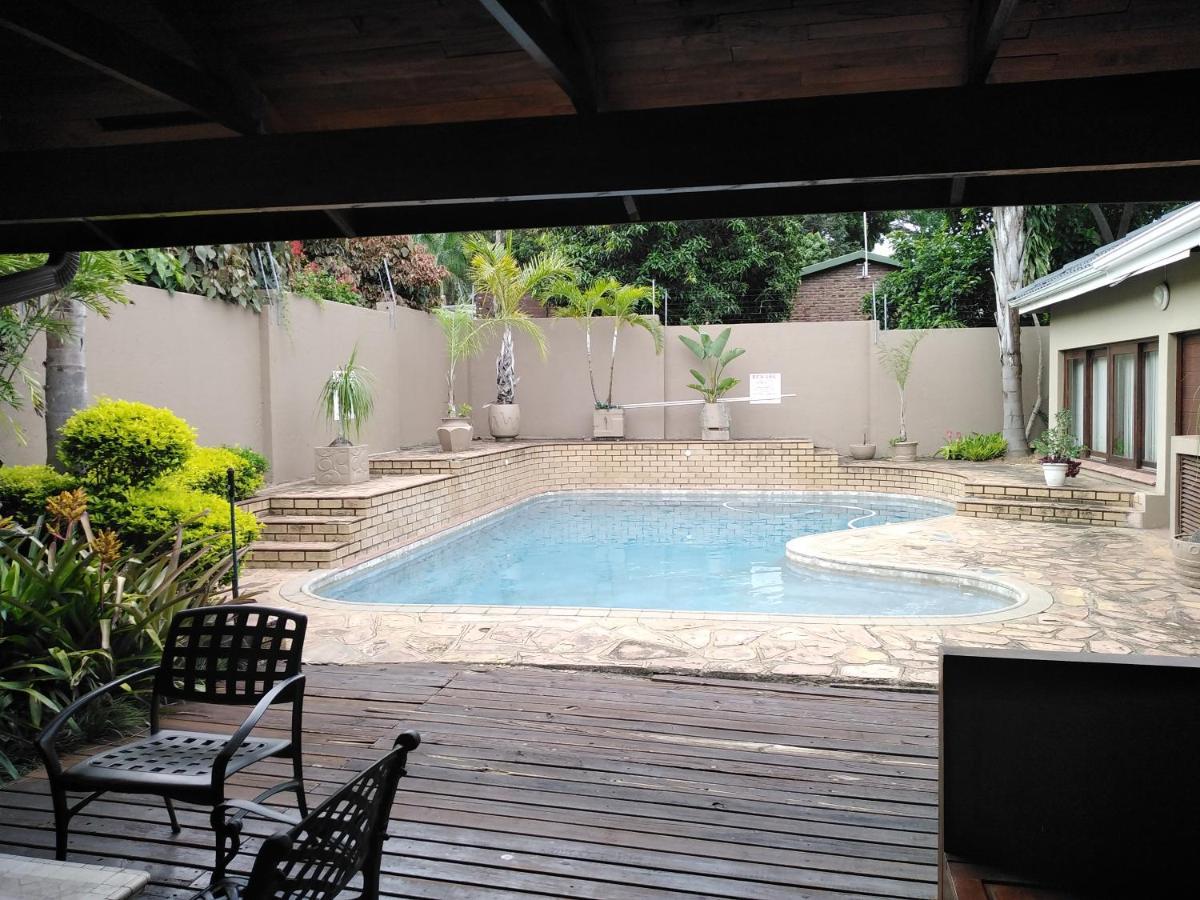 Acacia Guest House Mbombela ภายนอก รูปภาพ