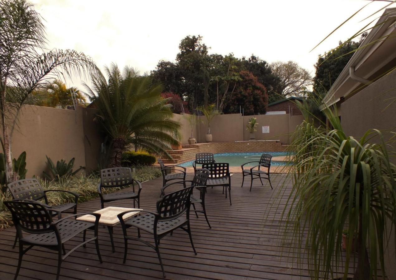 Acacia Guest House Mbombela ภายนอก รูปภาพ